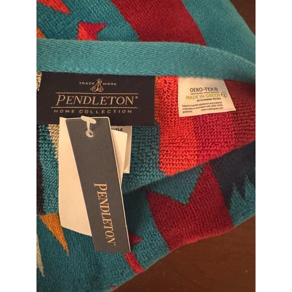 New Pendleton Beach Towel Blanket Tucson Turquoise Southwestern Spa 40” X 70” - Picture 8 of 9